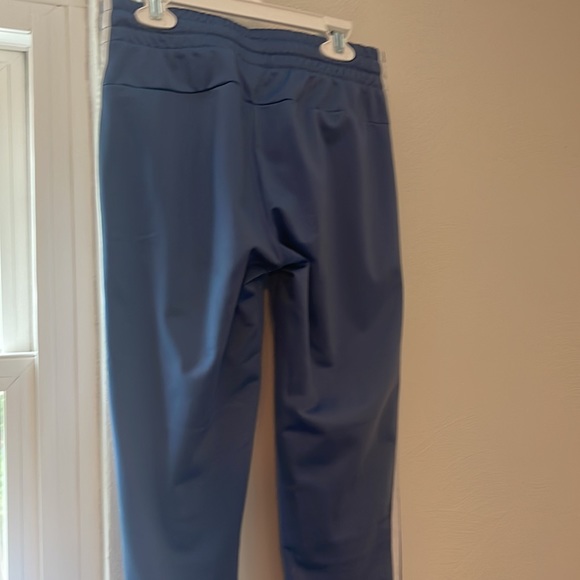 Adidas warm up pants - Picture 6 of 6